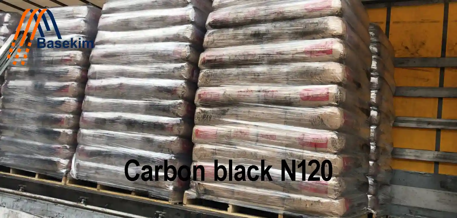 Carbon black N120 in shrink-wrapped bags on wooden pallets