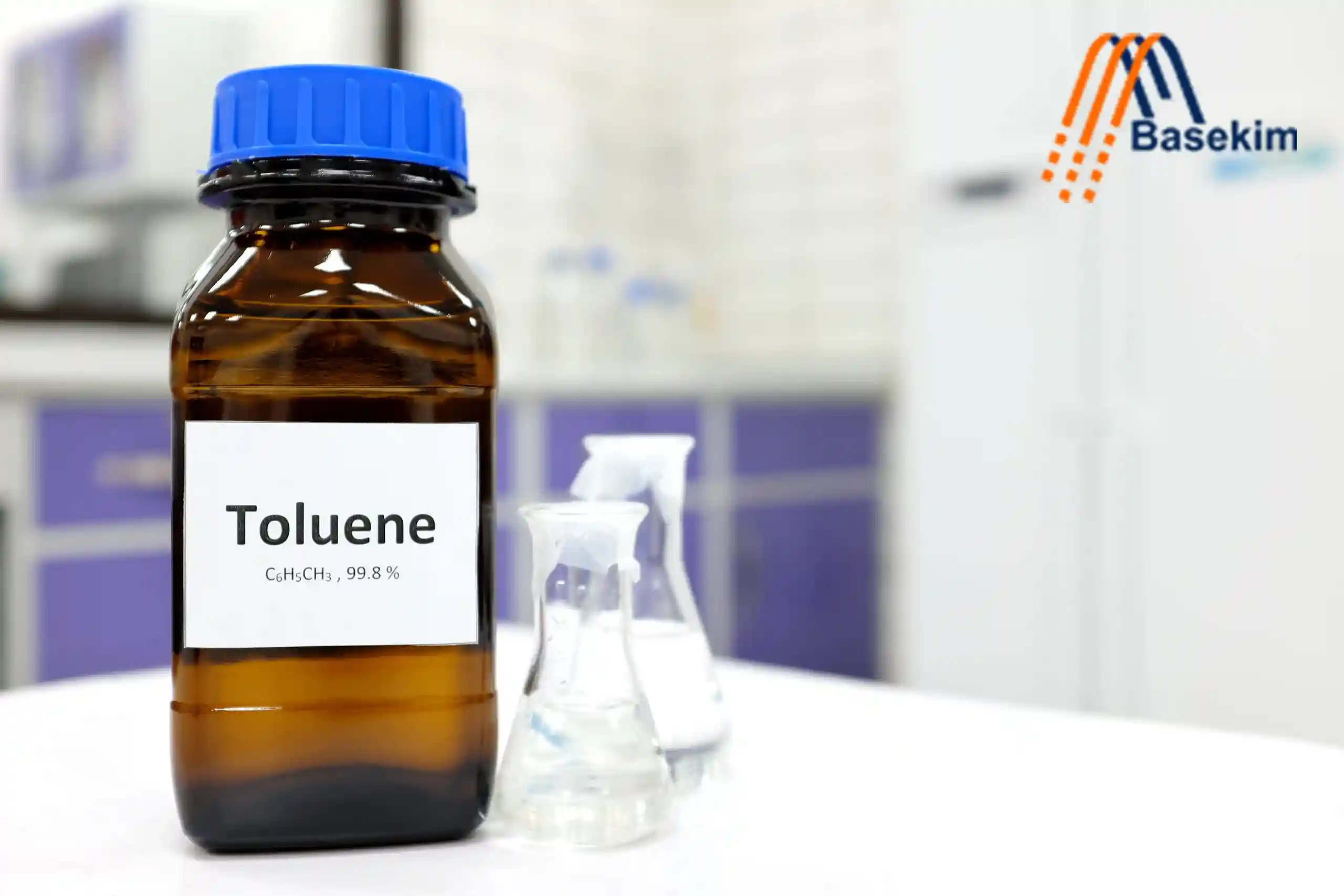 "Toluene solvent bottle with 99.8% purity supplied by Basekim for industrial and chemical applications"