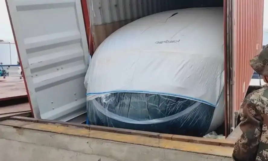 Bitumen loaded in flexitank for safe and efficient bulk transport